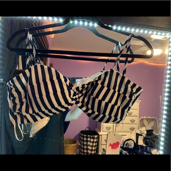 two piece navy and white striped set- size L - Picture 6 of 8